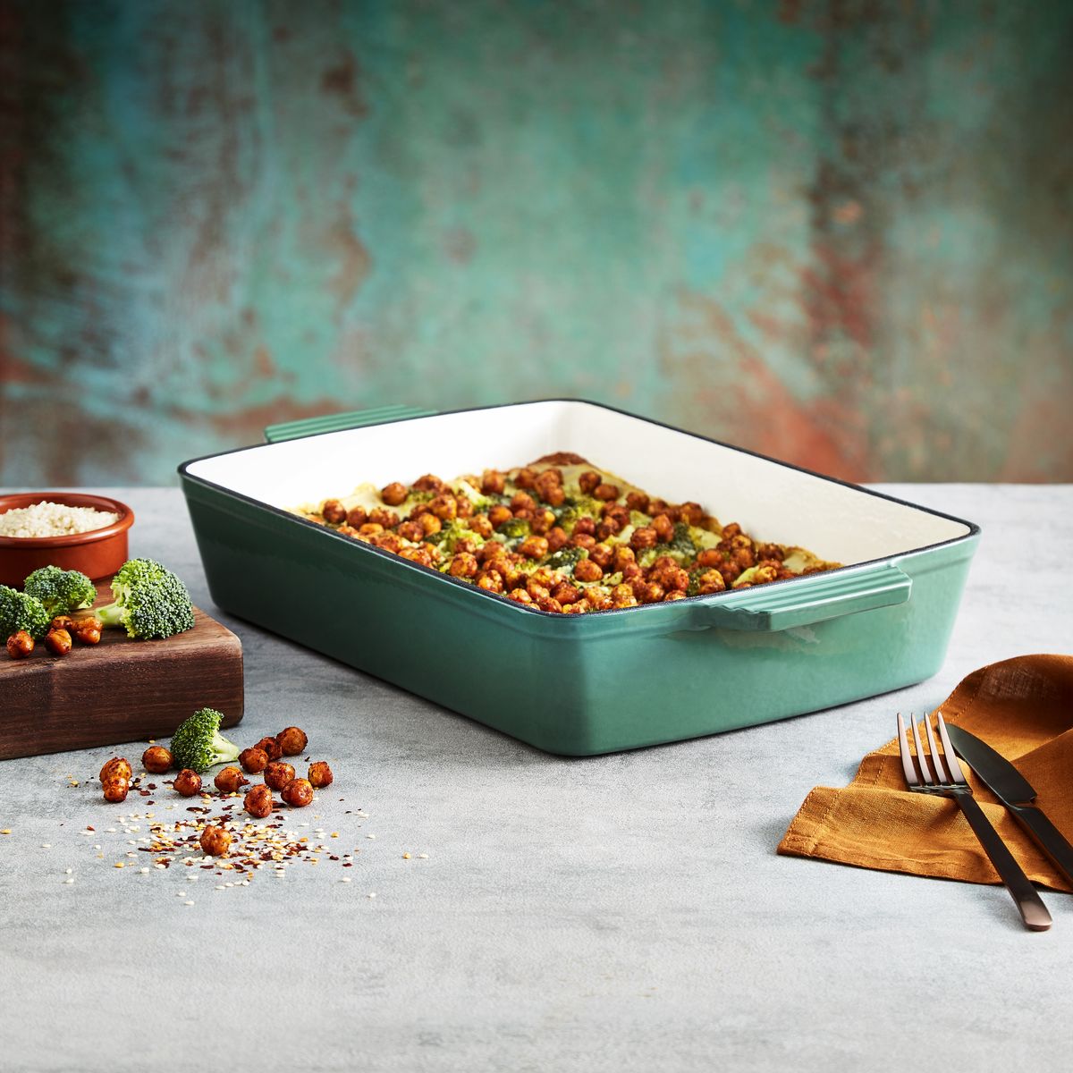 Barbary & Oak BO800258GRN Foundry 39cm Cast Iron Roaster Verdigris Green.jpg