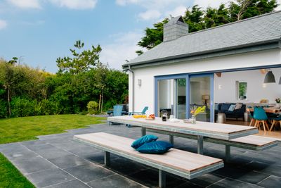 Perfect-Stays-Tregully-exterior.jpg