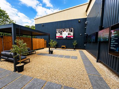 Outdoor-Outvue--2.jpg
