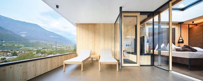 Lindenhof_Penthouse Suite3.jpg