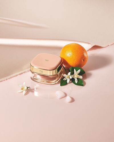 MU25_FRESH_SKIN_EC_PRODUCT_W_INGR_GLOW_BOUNCE_CERAMIDE_CREAM_8054754407969_JPG_4_5_300DPI_CMYK.jpg