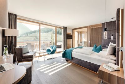 Alpiana_Panorama Luxus Suite.jpg