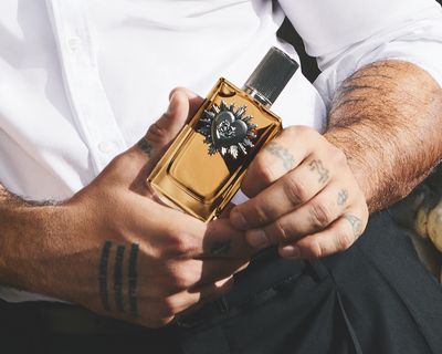 DG_FF_25_EC_PRODUCT_11_DEVOTION_FOR_MEN_PARFUM_100ML_8054754403138_JPG_5_4_300DPI_CMYK.jpg