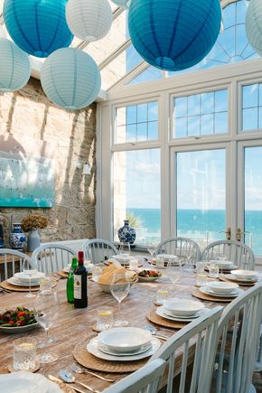Perfect-Stays-Shun-Lee-dining-room.jpg