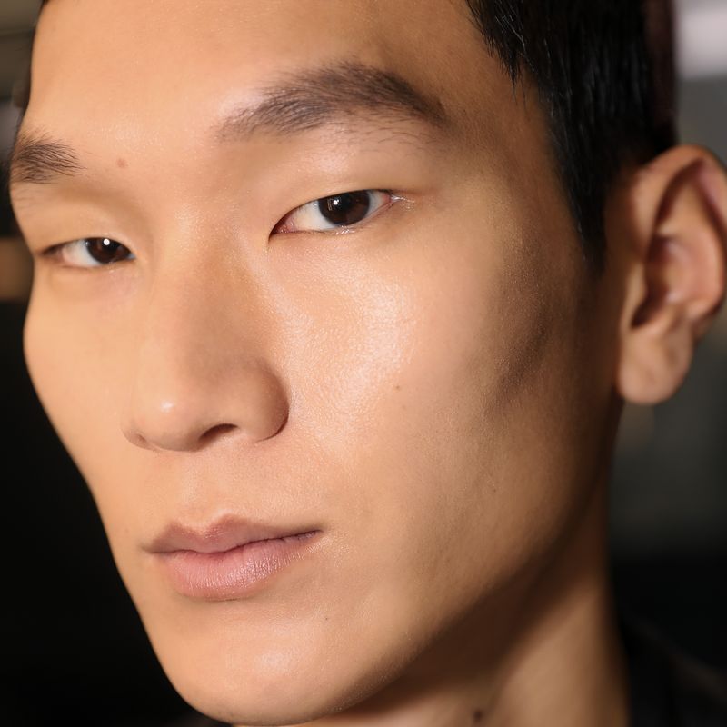 MEN’S FALL/WINTER 2025 BEAUTY LOOKS: PAPARAZZI.