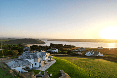 Perfect-Stays-Brynia-exterior-2.gif