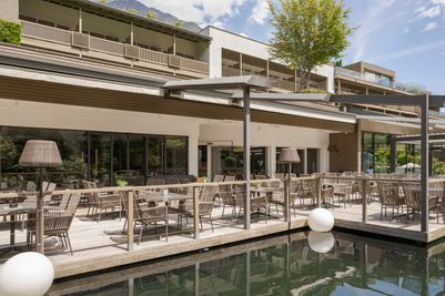 Feldhof_Terrace with Koi.jpg