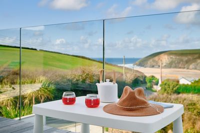 Perfect-Stays-The-Lookout-terrace-2.jpg