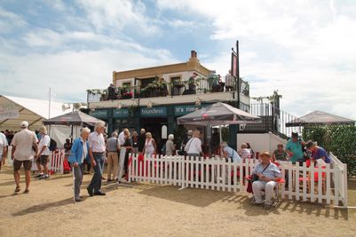 Boundless members and guests enjoying the Eastbourne International Airshow 2022