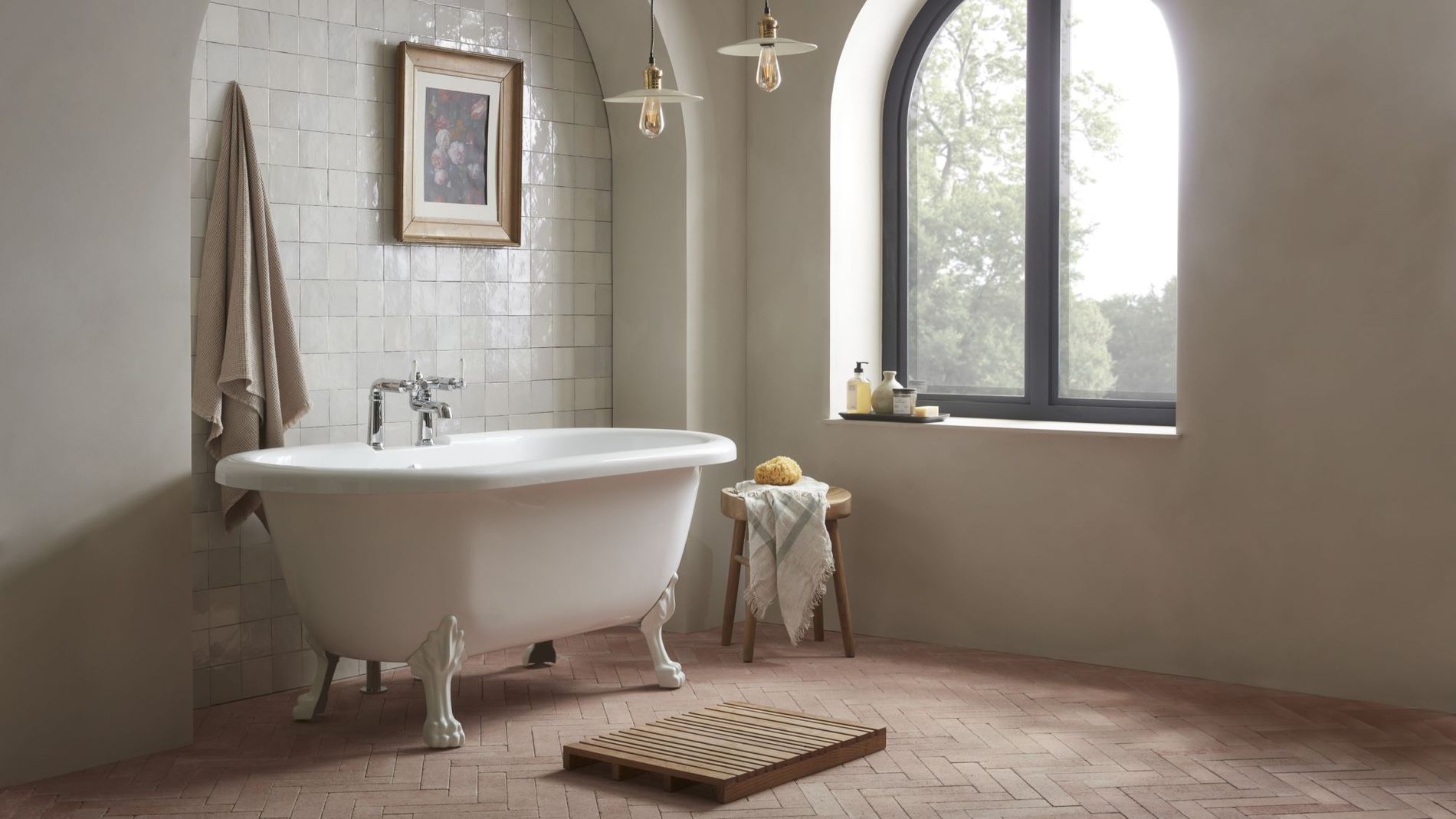 Suggested Header 2000px Roper Rhodes, Widcombe Double Ended Roll Top Freestanding Bath 1700, £875, 7911446.jpg