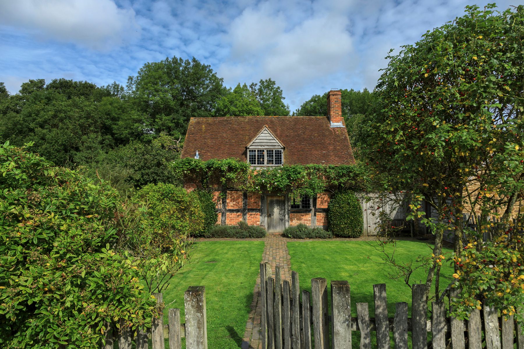 Bush Cottage-2.jpg