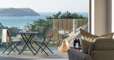 Perfect-Stays-Sunny-Seven-TV-Room-Balcony.png