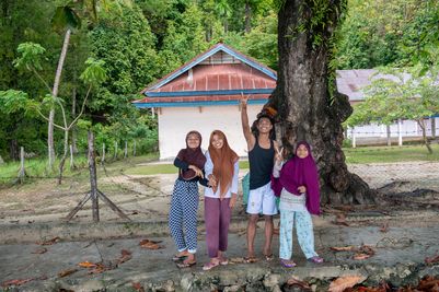 Moluccas Richard Hanson Selective Asia 3.jpg
