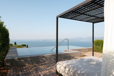 Tobias_Kaser_web_sky_pool_suite_deluxe_1.jpg