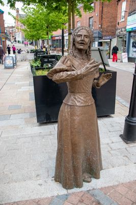  Elizabeth Elmy Statue | Credit: Yasmin Thomas Photography
