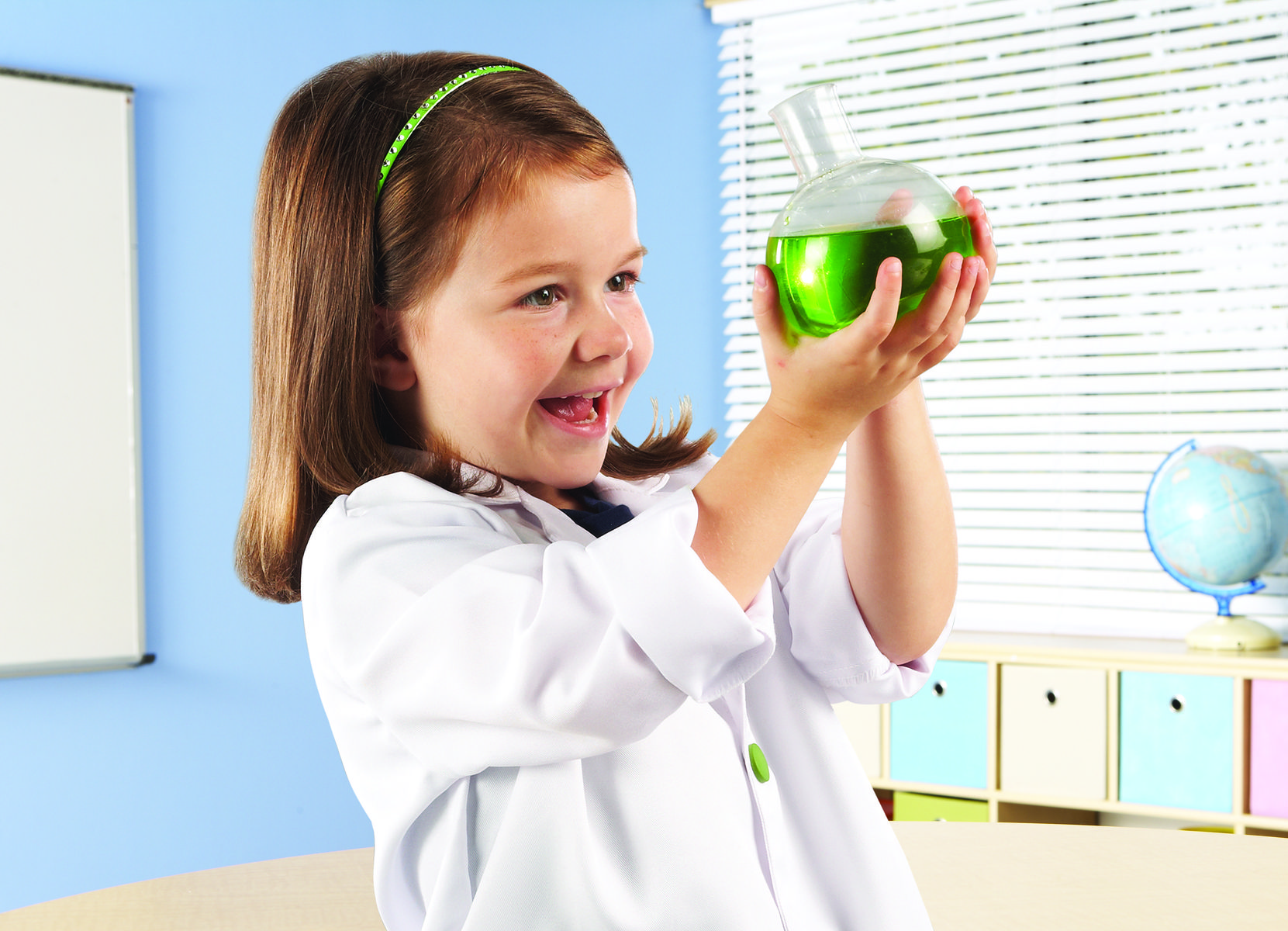 Primary Science® Deluxe Lab Set