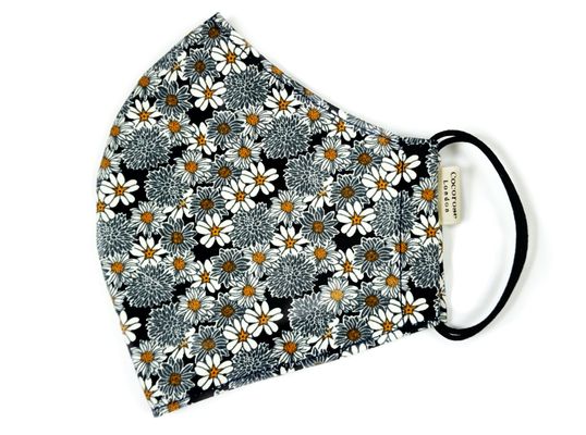 CRFM042 - Cotton Face Mask and Pouch - Grey Daisies (2).jpeg