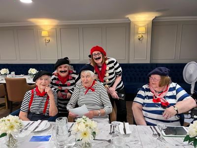 Chantry Court given thumbs up.jpg