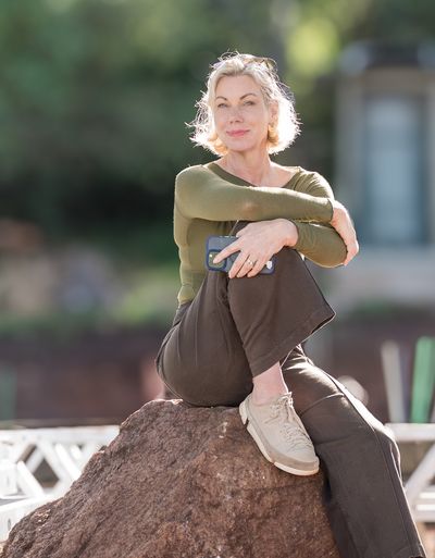 Louise Cottar Headshot_8-1.jpg