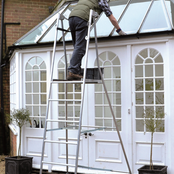 Henchman Hi-Step Platform Ladder