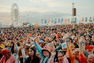CarFest_Main Stage Audience.JPG