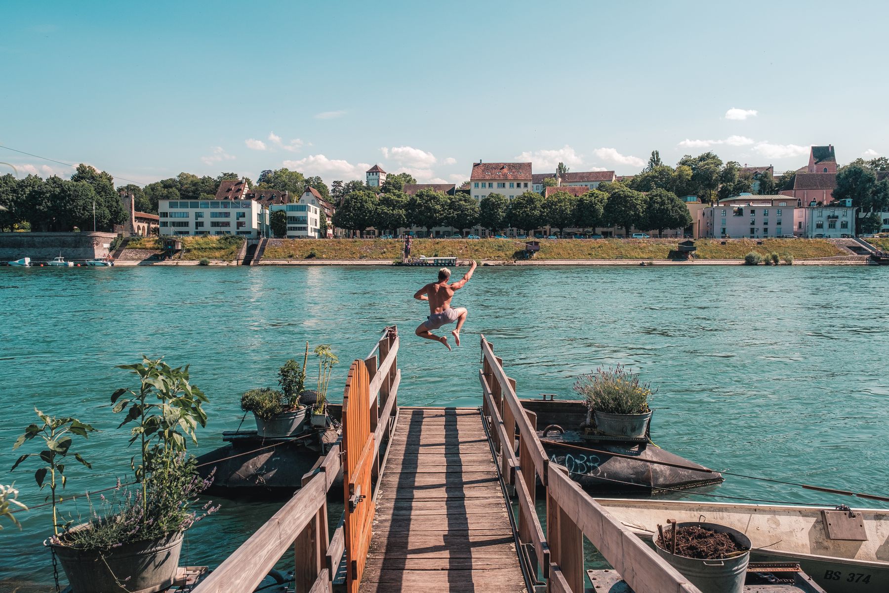 Rheinschwimmen in Basel  Swimming in the Rhine in Basel.jpg