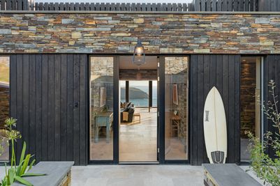 Red-Cove-Perfect-Stays-10.jpg