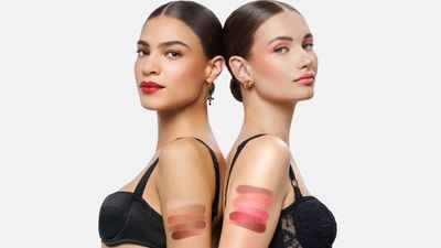 DG_MU24_FACE_EYES_MATCH_CHEEKS_EYES_MATCH_SWATCHES_ON_SKIN_JPG_16X9_300DPI.jpg