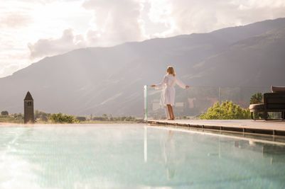 Feldhof_Sky Spa Rooftop Terrace_Infinity Pool3.jpg