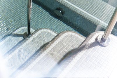 pool.mosiac.JPG