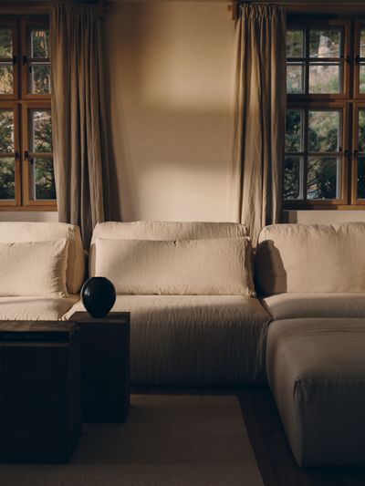 FORESTIS-Villa-Living-Room-2.jpg