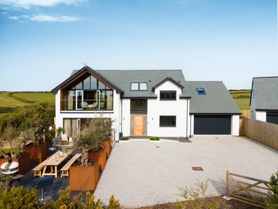 Perfect-Stays-Treyarnon-View-exterior-1 (1).jpg