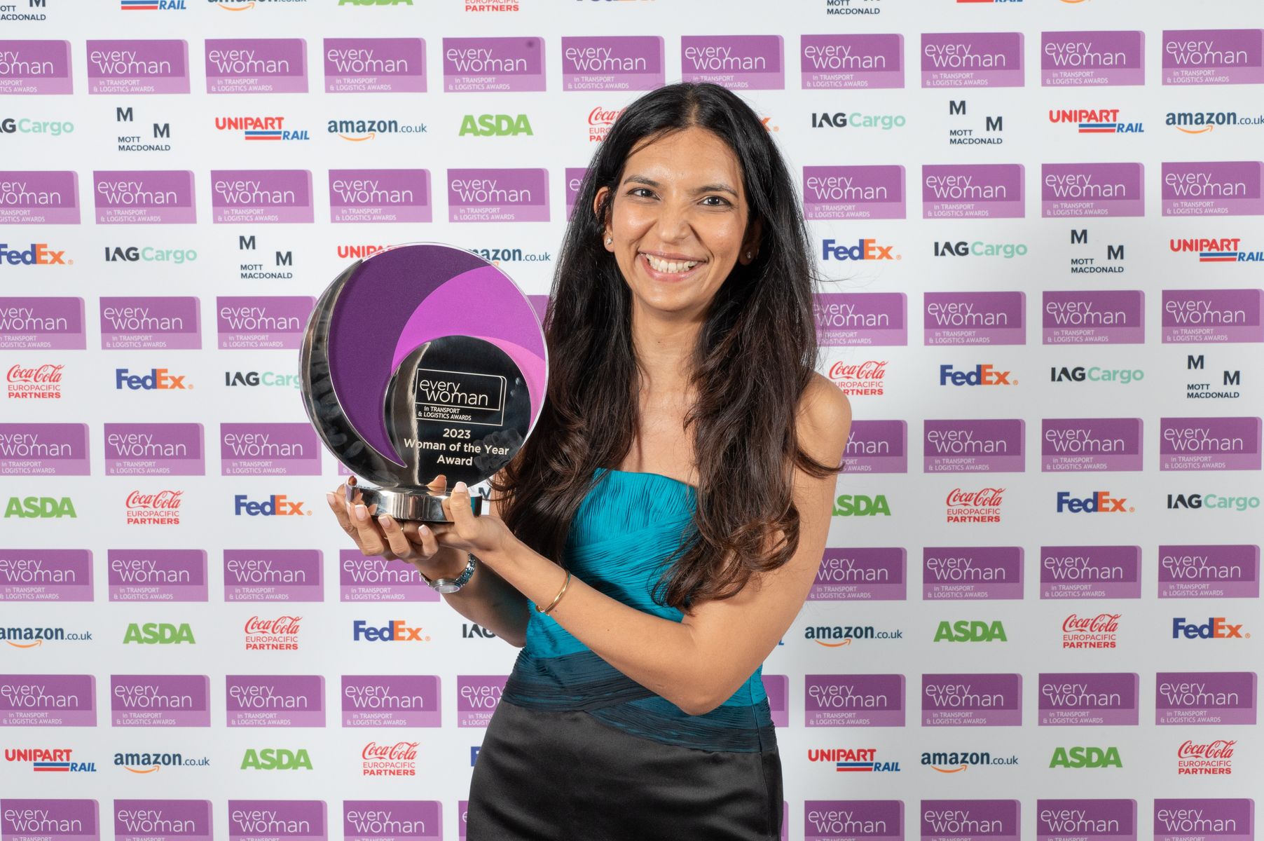 Shipra Singh, General Manager at Amazon EU SARL Ltd, from London, winner of the Woman of the Year Award