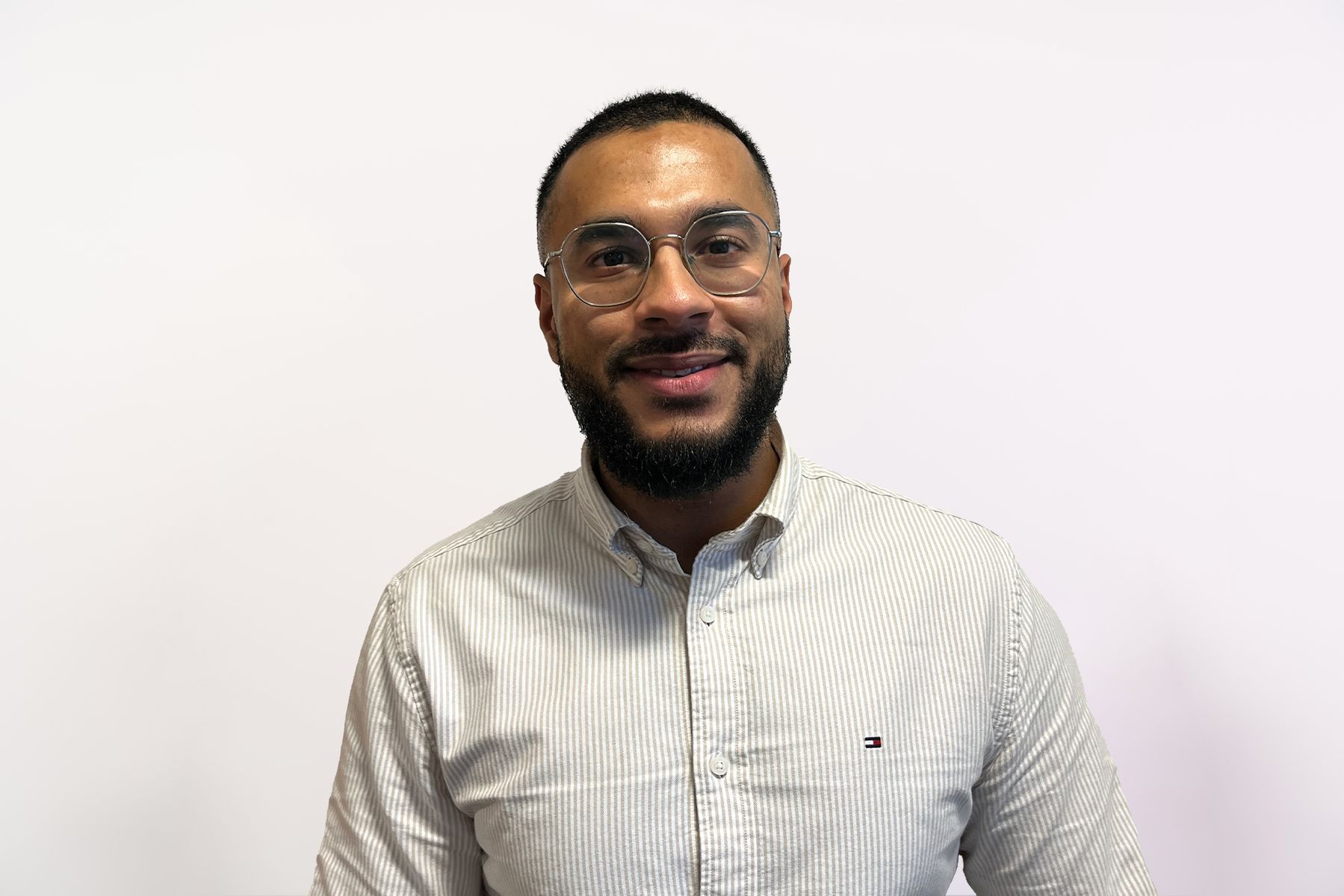 Nayem Headshot.jpg