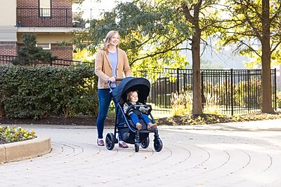 EeZeFold pushchair
