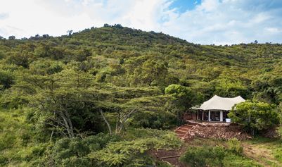 Molo Honeymoon Tent Aerial View -012-4.jpg