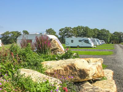 poplar-grove-farm-caravan-park2.jpg