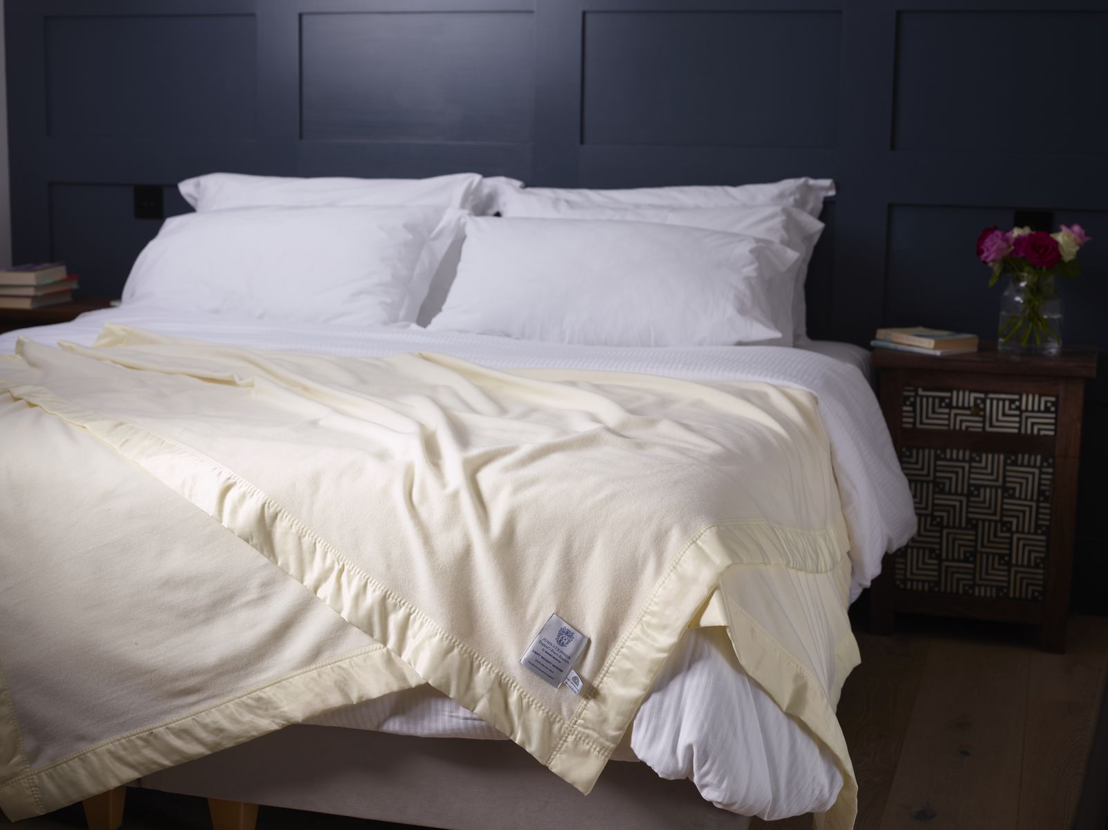 Merino Wool Blanket – Lightweight Blanket - Champagne