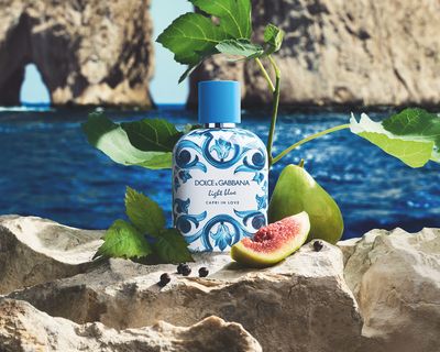 DG_FF25_LB_EC_PRODUCT_LB_CAPRI_IN_LOVE_MALE_EDP_100ML_8054754407280_JPG_5_4_300DPI_CMYK.jpg