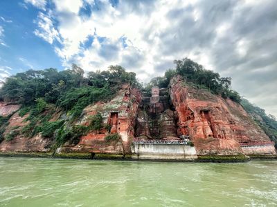 Leshan Giant Buddha (2).jpg