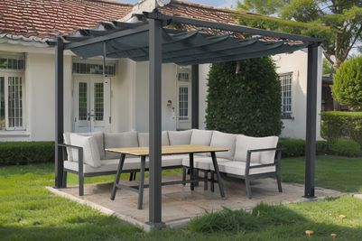 Aluminium Pergola with Retractable Roof