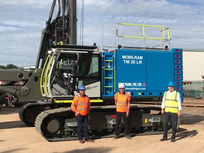 The unique new TM 20 long-reach telescopic leader rig owned by Sheet Piling (UK) Ltd