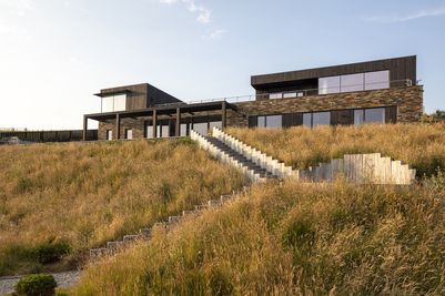 Perfect-Stays-Red-Cove-exterior.jpg