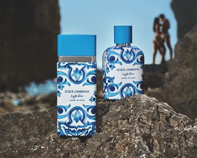 DG_FF25_LB_EC_PRODUCT2_LB_CAPRI_IN_LOVE_FEMALE_EDP_100ML_8054754407235_JPG_5_4_300DPI_CMYK.jpg