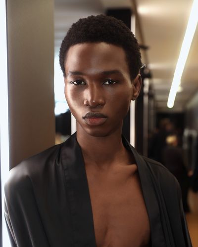 MEN’S FALL/WINTER 2025 BEAUTY LOOKS: PAPARAZZI.