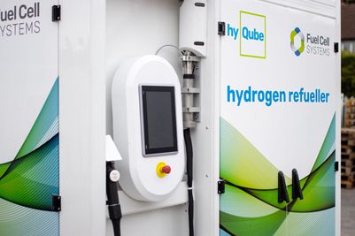 Hydrogen Refuelling 1.jpg