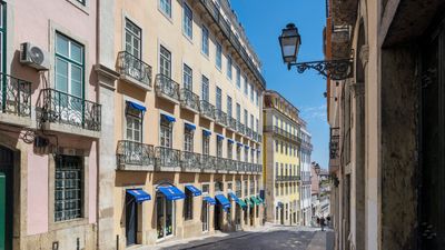 Martinhal Chiado Facade.jpg