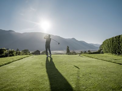 Golf (2).jpg