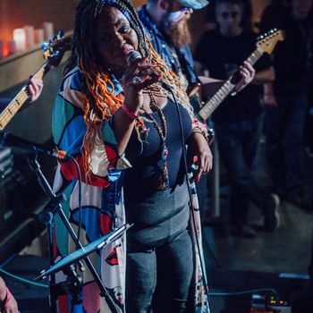 Davina Songbird - Credit Alex Blades.jpg