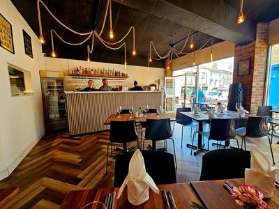 Drink & Dine interior.jpeg
